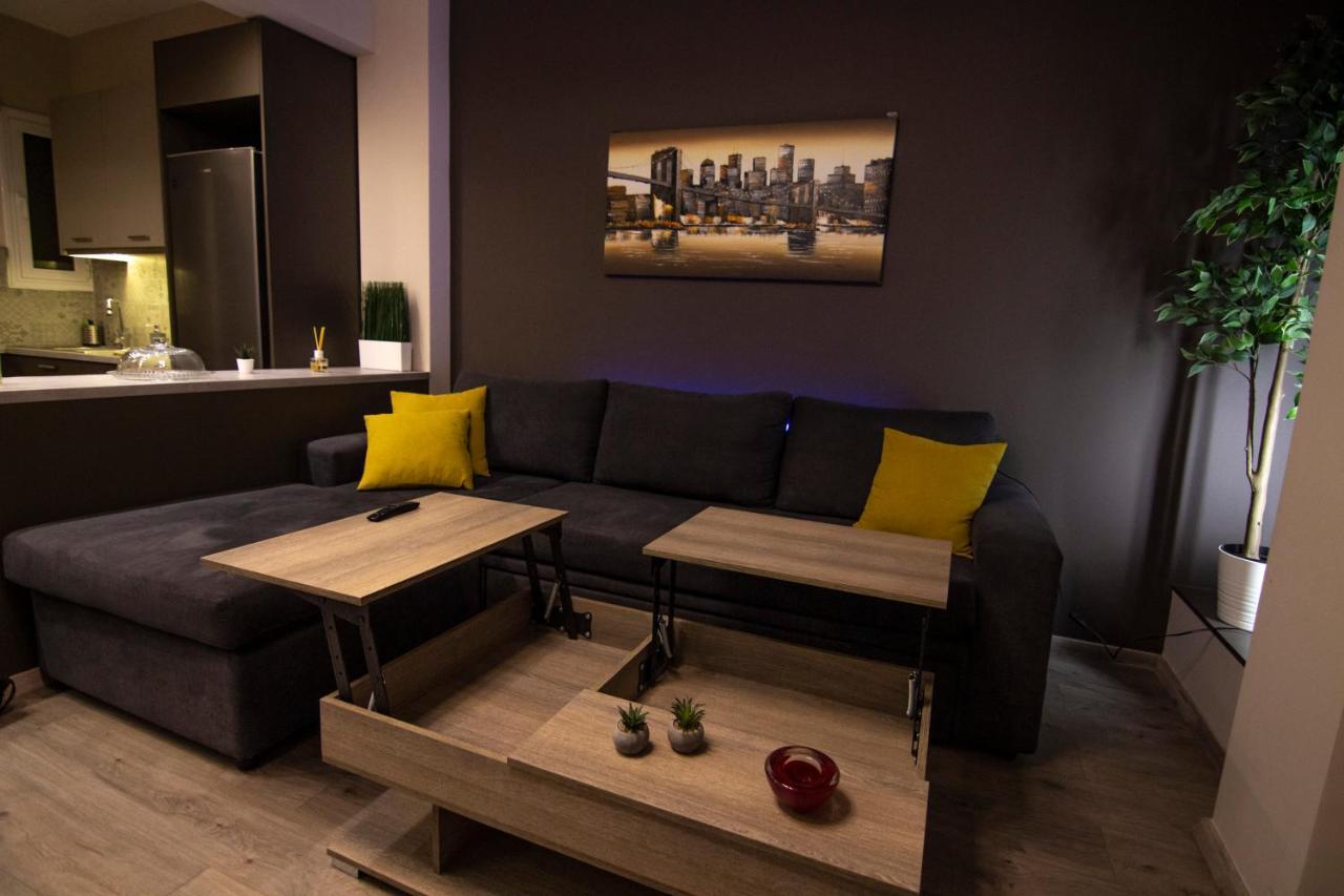 Luxury Apartment 10' From The Center! Athén Kültér fotó
