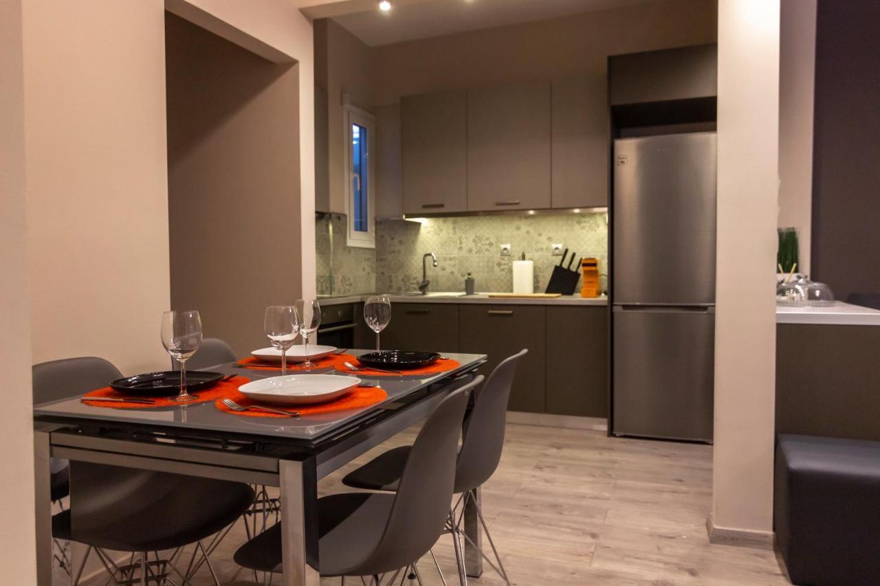 Luxury Apartment 10' From The Center! Athén Kültér fotó